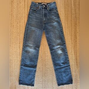 Levi’s Ribcage Straight Jeans - Size 26